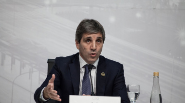 Luis Caputo se une a la ofensiva contra los periodistas: "...es una profesión en camino de desaparecer”