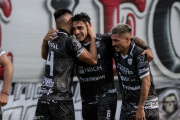 For Ever se enfrenta a Defensores de Belgrano, el lunes y con arbitraje de Bruno Amiconi
