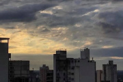 Jornada de martes con cielo cubierto y buena temperatura